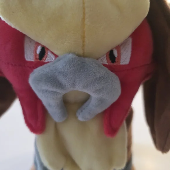 RARE - Pokemon: Korea-exclusvie Entei Plush - Picture 6 of 16